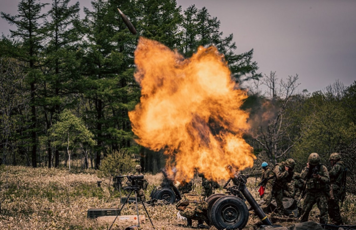 Japón anuncia que reforzará sus capacidades de defensa
