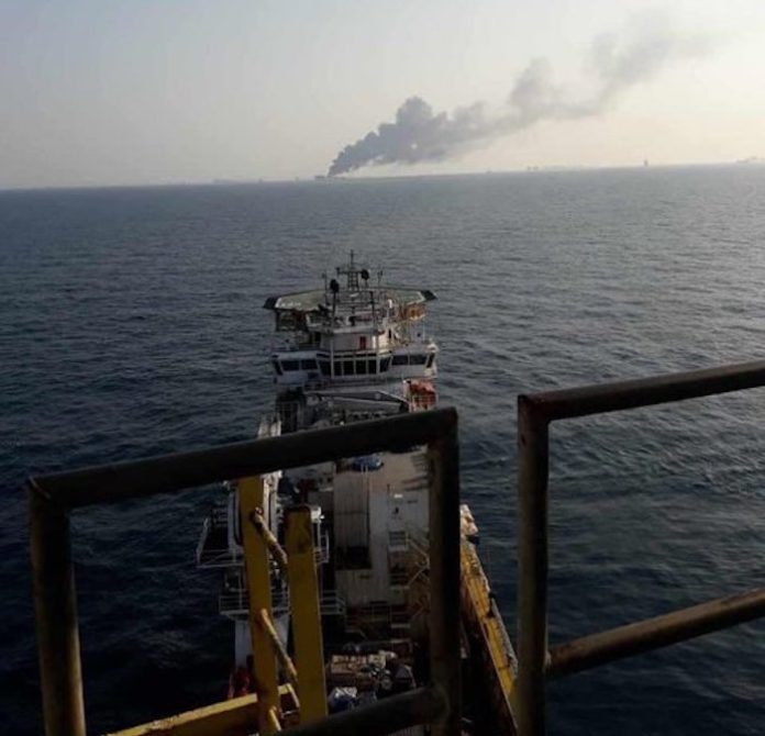 Video: Un muerto y 13 heridos por incendio en plataforma marina de Pemex