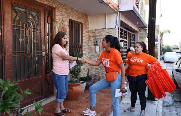 Ale Morales consulta con los nicolaítas dónde necesitan las rutas de transporte gratuito intramunicipal