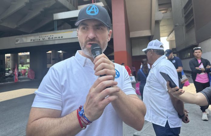 Descarta Adrián contienda cerrada en Monterrey