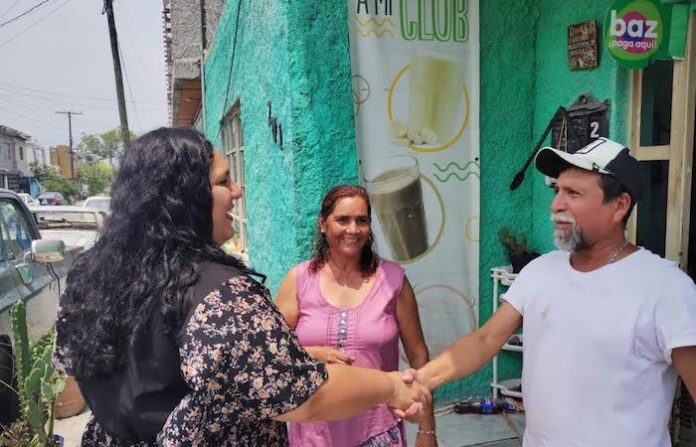 Familias enteras simpatizan con Perla Serna