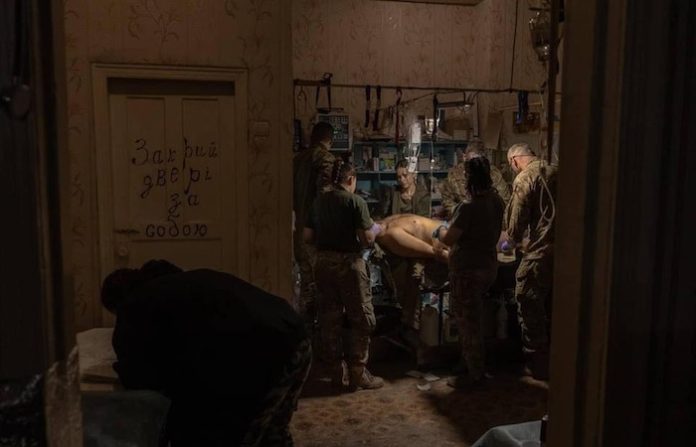 Zelenski reconoce la difícil situación de las tropas ucranianas en la provincia de Járkov