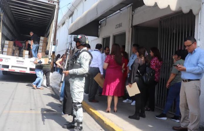 INE NL recibe documentación electoral para las elecciones federales del 2 de junio