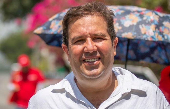 José Luis Garza Ochoa presume ya tener la aplicación tecnológica “Bache Móvil” para reportarlos de inmediato en Guadalupe