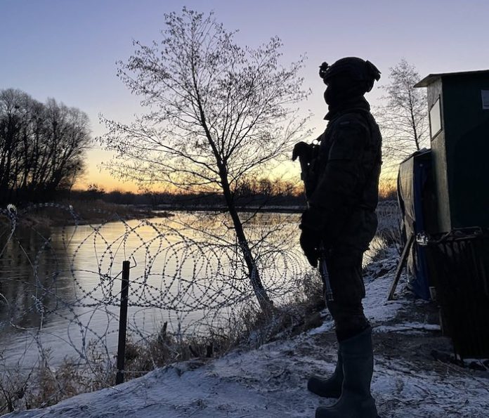 Polonia se niega a aceptar migrantes irregulares en virtud del pacto migratorio de la UE