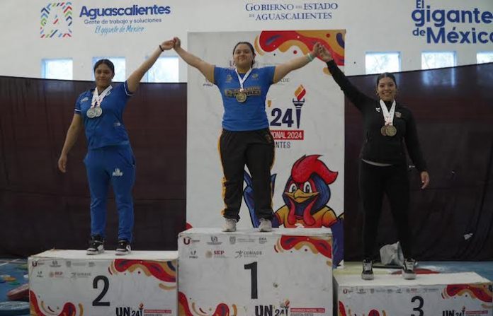 Destacan Tigres en levantamiento de pesas de UN 2024