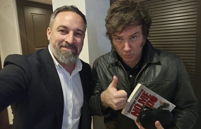 Video:Presidente de Argentina se reúne en España con líder del partido de ultraderecha Vox