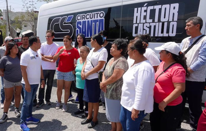 Anuncia Héctor Castillo que tendrá Santa Catarina transporte gratuito