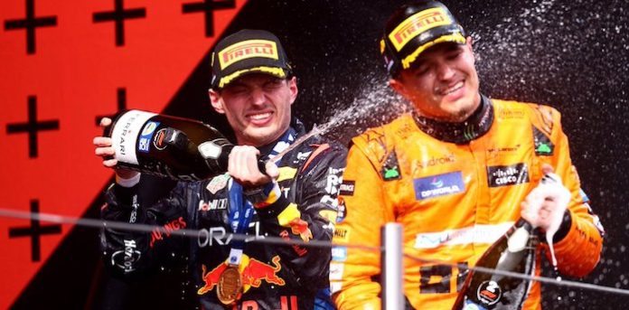 Verstappen aguanta el ataque de Norris al final de la carrera y se lleva la victoria en Imola