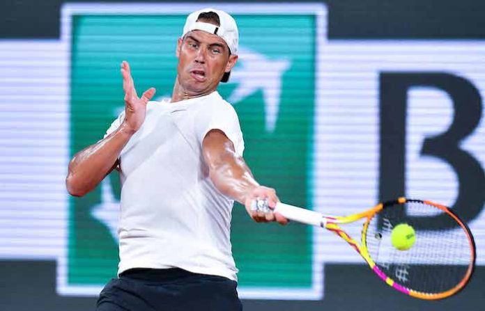 Nadal ya entrena en Roland Garros