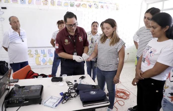 Imparten a escobedenses cursos que salvan vidas humanas