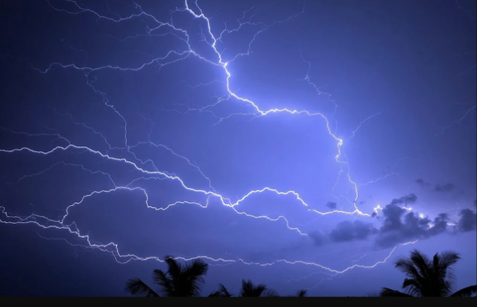 Al menos 10 heridos por impactos de rayos en la ciudad alemana de Dresde