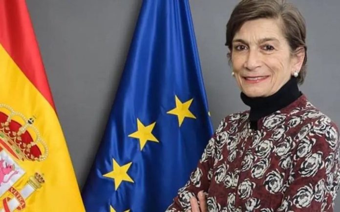 España retira a su embajadora en Argentina en medio de crisis diplomática