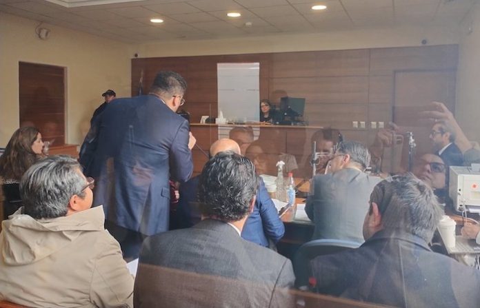 Autoridades chilenas detienen a bombero como sospechoso de mortal incendio en Valparaíso