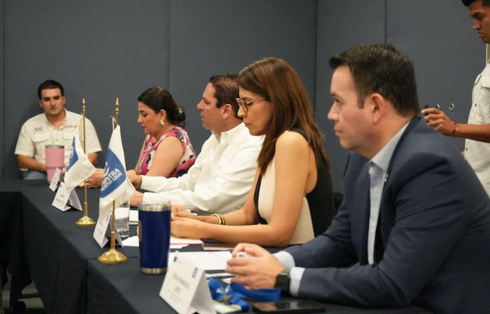 Elogian industriales de Guadalupe lado humano de Arturo Benavides