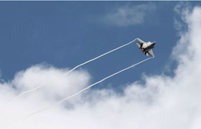 Al menos ocho muertos en un ataque aéreo de EU contra la capital de Yemen