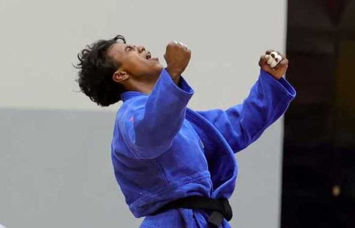 Prisca Awiti y Paulina Martínez ponen rumbo a París 2024