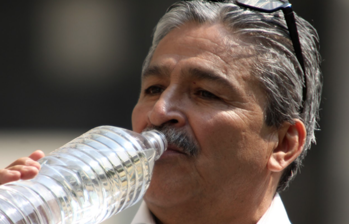 Recomienda IMSS medidas de seguridad ante onda de calor y formación de canal de baja presión