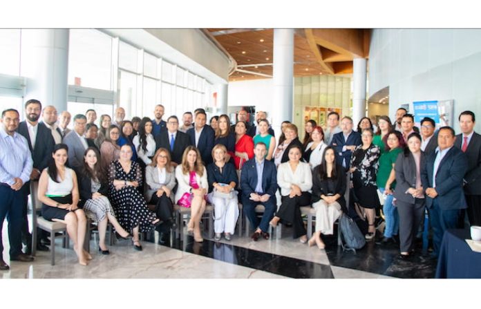 CEDHNL otorga distintivo a “Empresa comprometida con los Derechos Humanos”