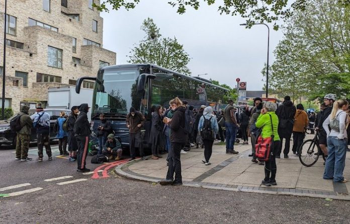 Reino Unido cifra en casi 1.500 los migrantes ilegales que llegaron al país en una semana