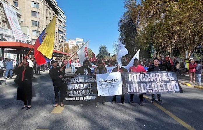 Chile reporta que hay 28.000 migrantes con orden de expulsión que no han sido hallados