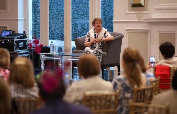 Se lleva a cabo conferencia sobre la importancia de Suprema Corte en la Democracia