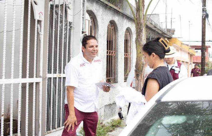 Queja constante sobre problema de drenaje sanitario, será resuelto en Guadalupe por Arturo Benavides