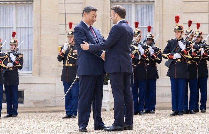 Macron cree que el futuro de Europa depende de unas relaciones equilibradas con China