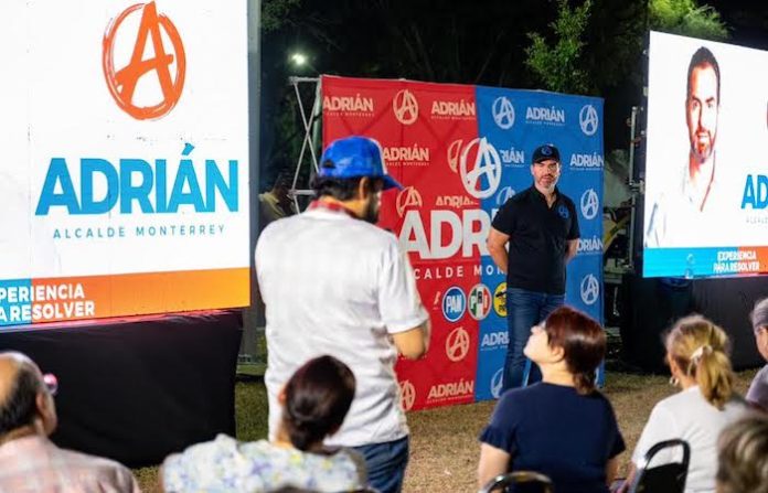 Planeará Adrián de la Garza con vecinos la movilidad del sur de Monterrey