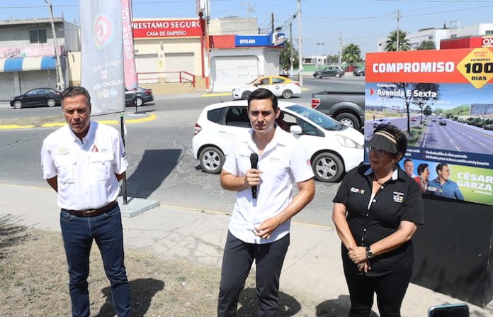 César Garza Arredondo firma el compromiso de realizar la ampliación de la avenida E sexta