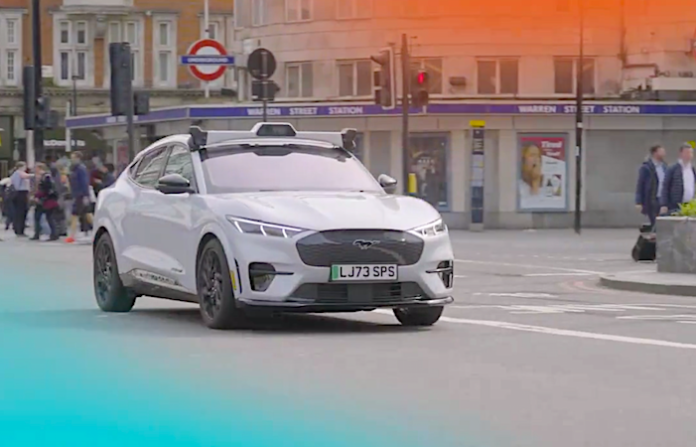 Video: La británica Wayve recibirá más de $1.000 millones para crear IA para coches autónomos