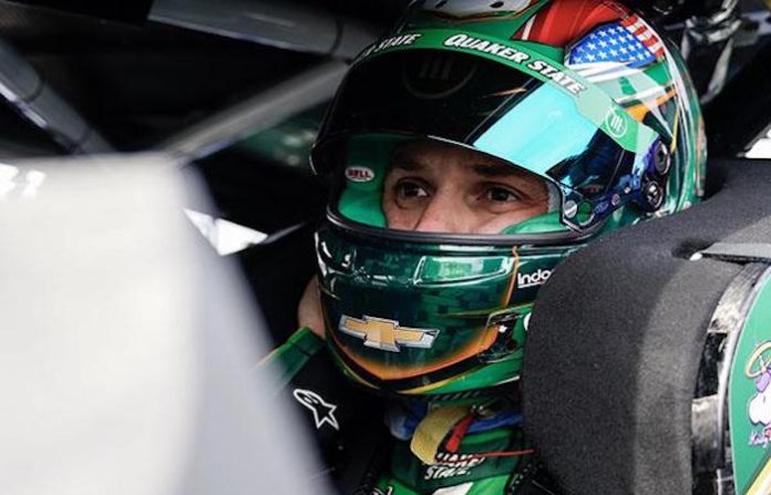 Daniel Suárez ataca Darlington con atuendo tricolor en el auto #99 del Trackhouse