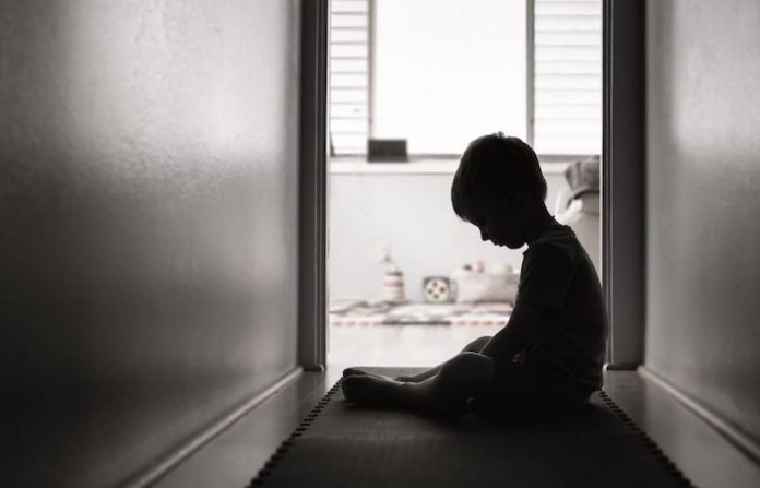 Plantea iniciativa crear un padrón de niñas, niños y adolescentes huérfanos por feminicidio