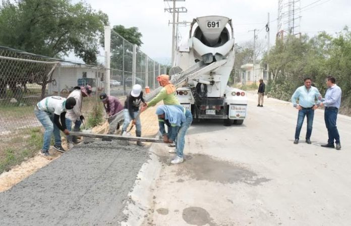 Avanza en Juárez obra de pavimentación de más de un kilómetro
