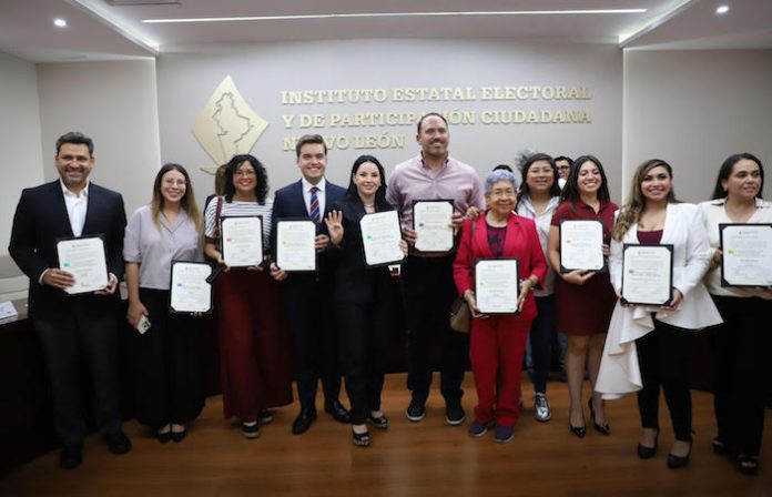 Entregan constancias de Diputados a Morena