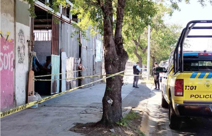 Pistolero ataca a hombre en el centro de Monterrey