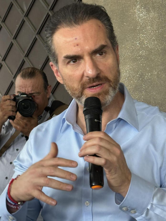 Iniciará Adrián proceso de transición en julio, dice ya estar en platicas con Luis Donaldo para que todo se lleve de manera ordenada