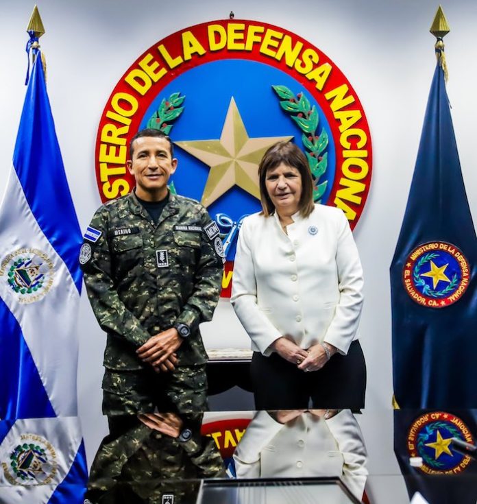 El Salvador y Argentina dialogan sobre el uso de las FFAA en el combate al delito