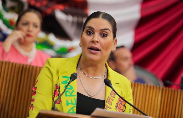 Urge Ana González desazolvar Arroyo Seco