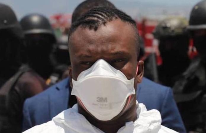 Corte de EU condena a 35 años de prisión a exlíder de pandilla haitiana 400 Mawozo