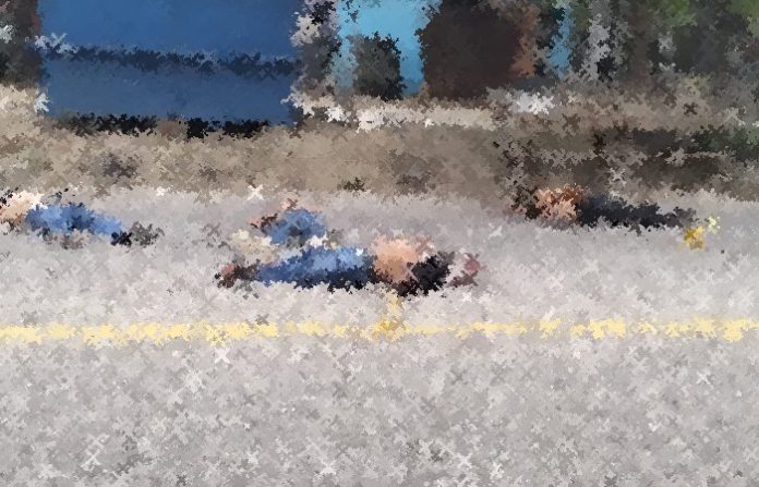 Hallan cuerpos de 5 hombres asesinados en carretera Acapulco-Zihutanejo