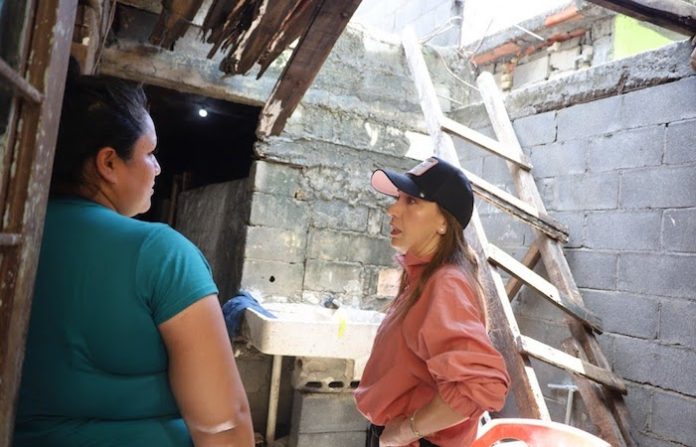 Lleva DIF de Monterrey apoyo humanitario a colonias del sur