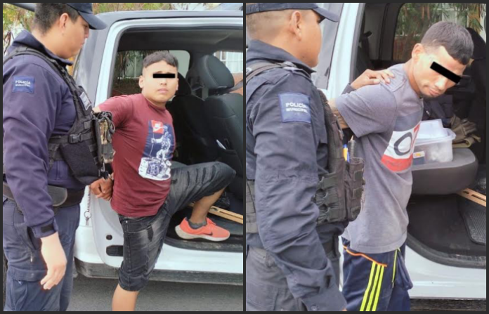 Policía de Juárez detiene a dos sujetos por el delito de equiparable al robo de vehículo y robo a transeúnte