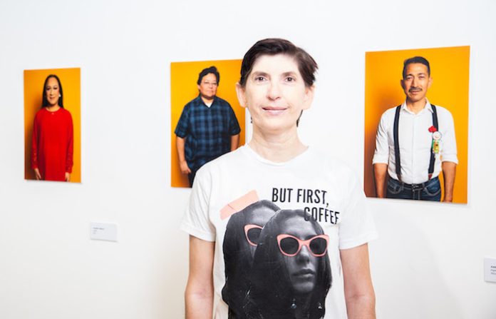 Muestra Olivia Peregrino en fotografías las “Geografías del Orgullo”