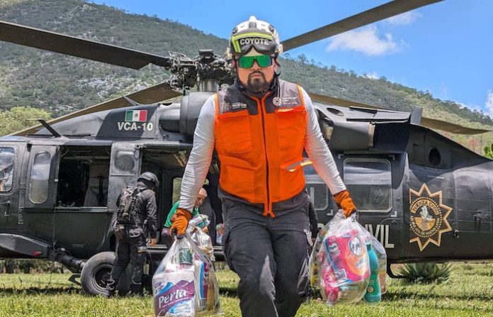 Continúa ayuda humanitaria a la población con puentes aéreos