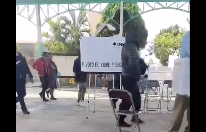 Video: Dos muertos y un herido en circuitos de votación en Puebla durante elecciones en México