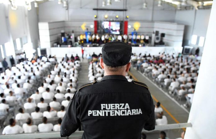 Nominan a dos PPLs para concurso “La Voz Penitenciaria 2024”