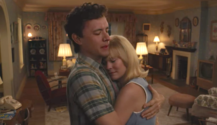 Video: Tras 30 años de Forrest Gump, Tom Hanks y Robin Wright se reúnen en Here