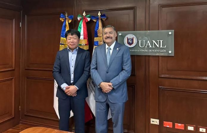 Buscan KIA México y UANL, una alianza educativa