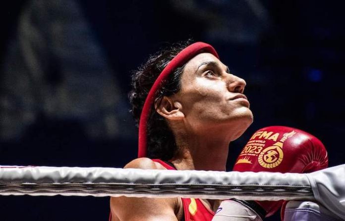 Laura Burgos alcanza el número uno del ranking mundial de muaythai